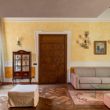 Iflat Elegant And Luxury Apartment Near Pantheon โรม ภายนอก รูปภาพ