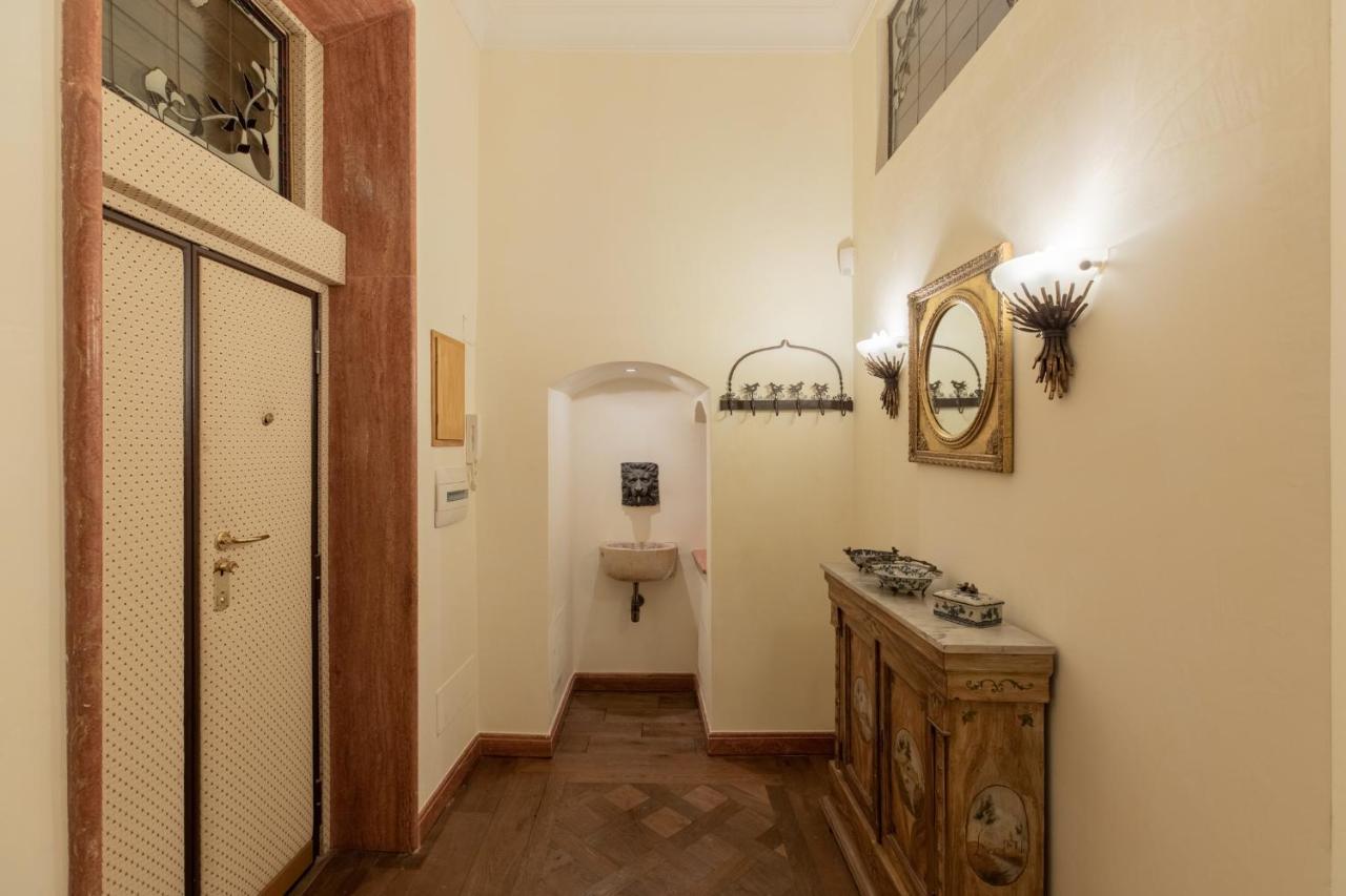 Iflat Elegant And Luxury Apartment Near Pantheon โรม ภายนอก รูปภาพ