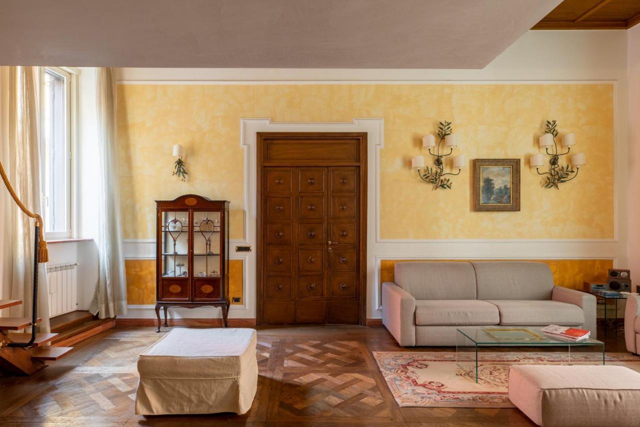 Iflat Elegant And Luxury Apartment Near Pantheon โรม ภายนอก รูปภาพ