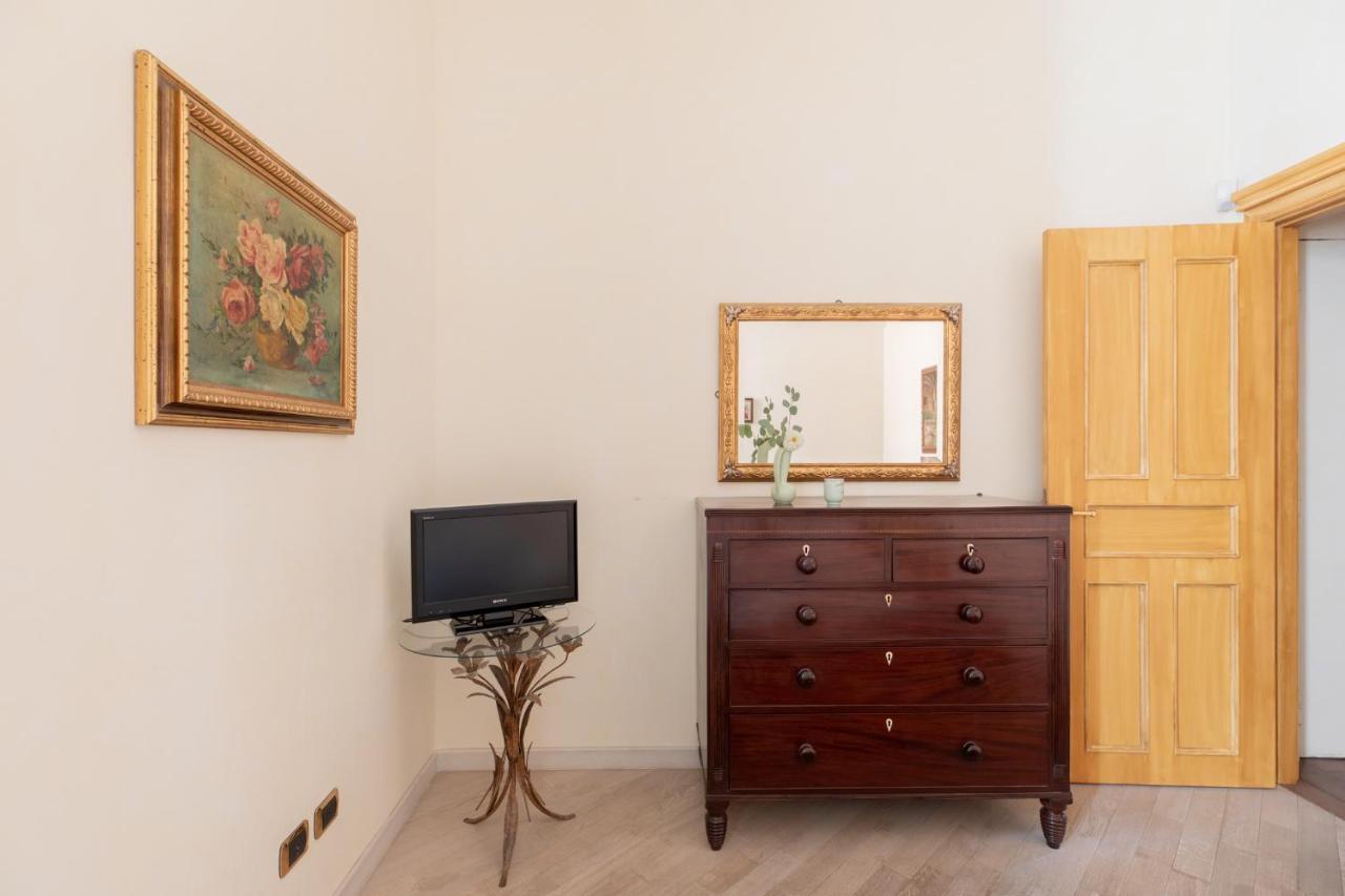 Iflat Elegant And Luxury Apartment Near Pantheon โรม ภายนอก รูปภาพ